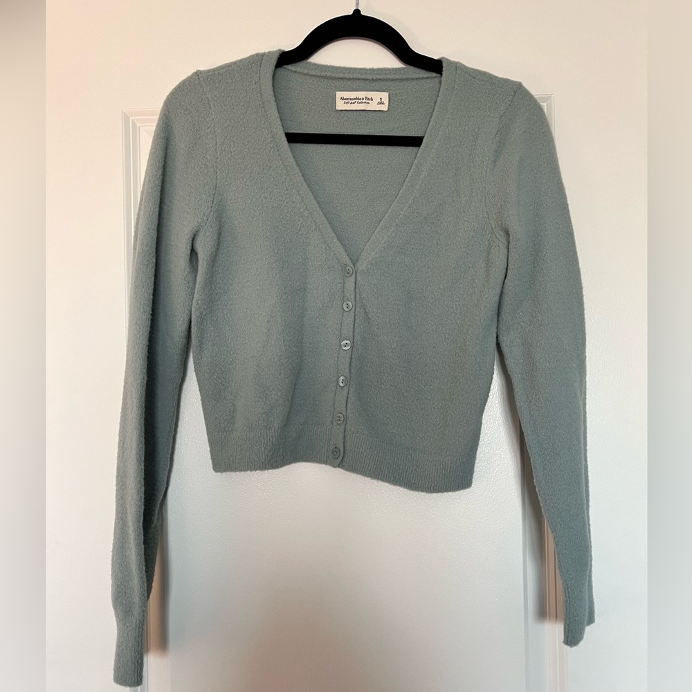 Abercrombie & Fitch cropped sweater - soft AF